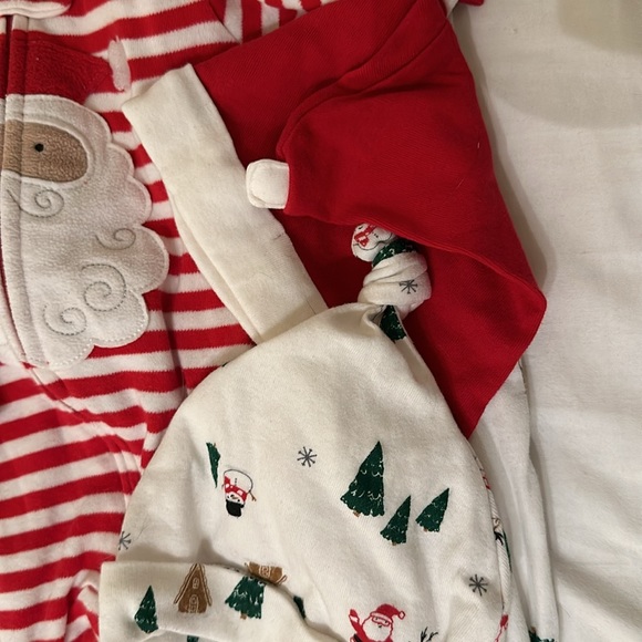 Set of 2 Carter’s holiday/ Christmas onesies - Picture 5 of 5